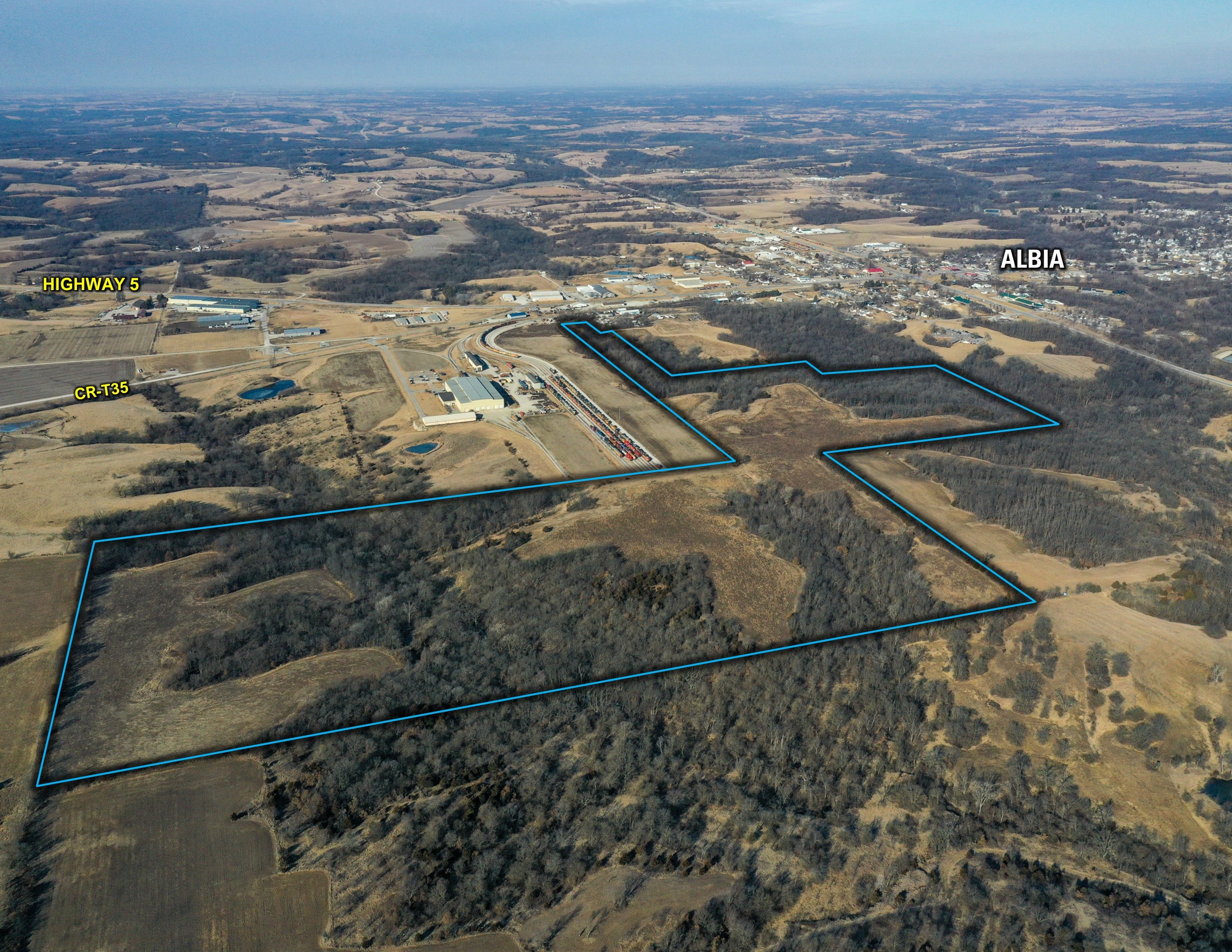 Listing Photo: 18135-Edit 2 Mccabe